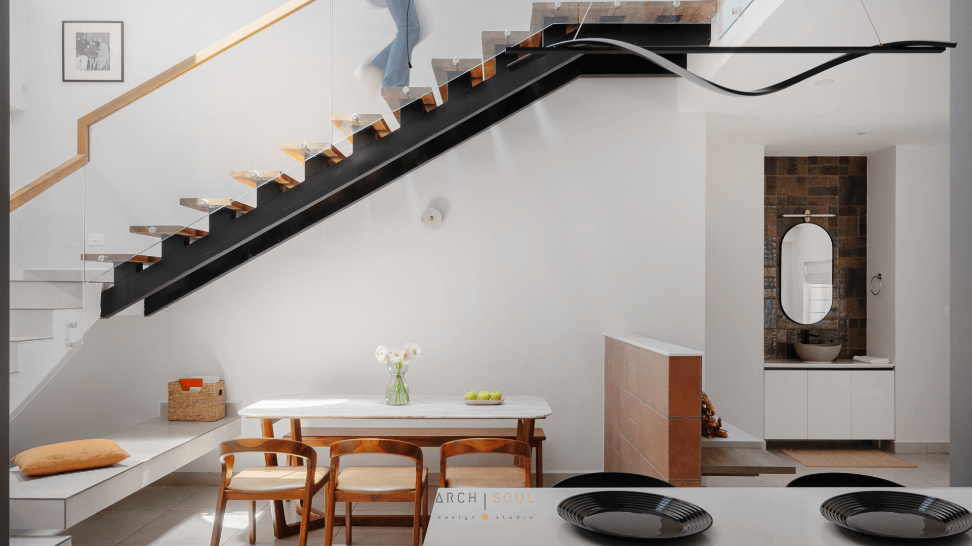 Highlighting contemporary interior design features.